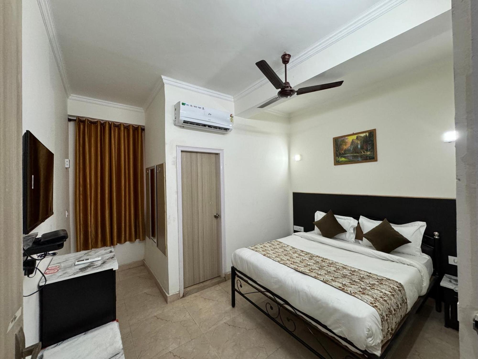Airport Hotel Annexe New Delhi Buitenkant foto